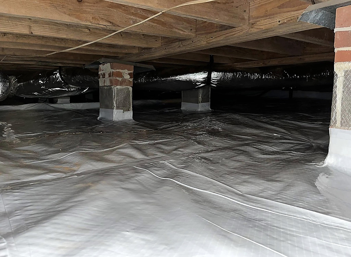 Crawlspace encapsulation service